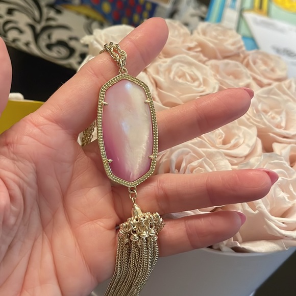 SOLD SOLD Kendra Scott Rayne fringe pink mother of pearl necklace. So stunning. - Picture 6 of 8